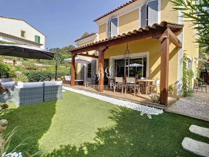 Image No.1-3 Bed House for sale