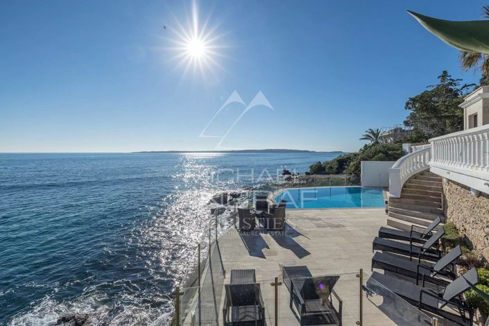 Image No.2-6 Bed House for sale