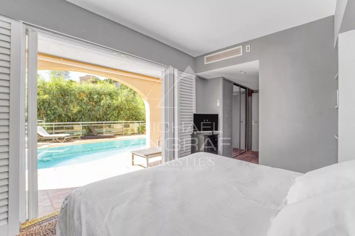 Image No.10-4 Bed House for sale