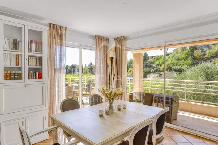 Image No.6-4 Bed House for sale