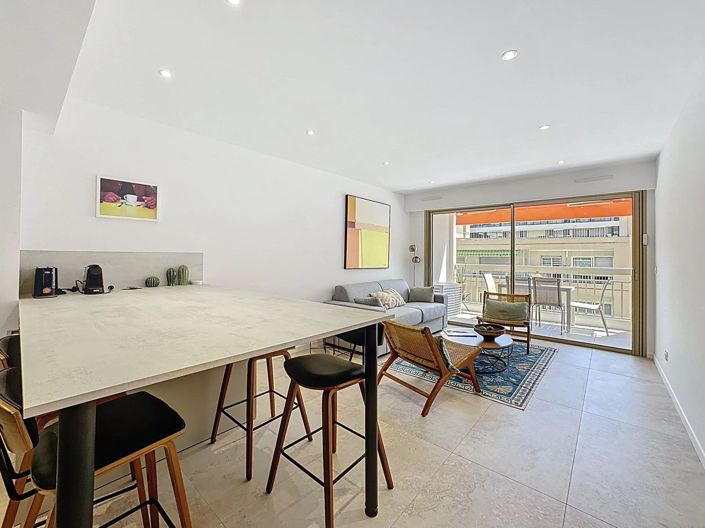 Image No.21-2 Bed Apartment for sale