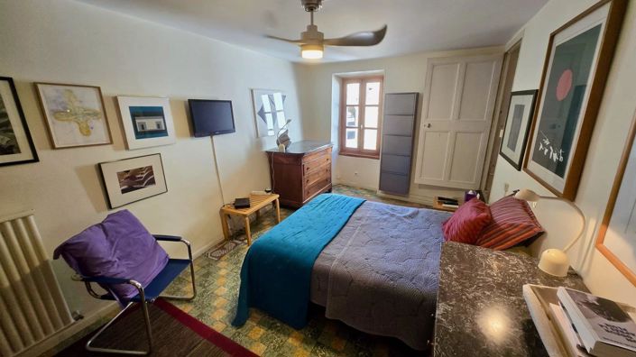 Image No.11-3 Bed House for sale