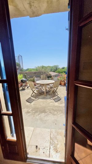 Image No.18-3 Bed House for sale