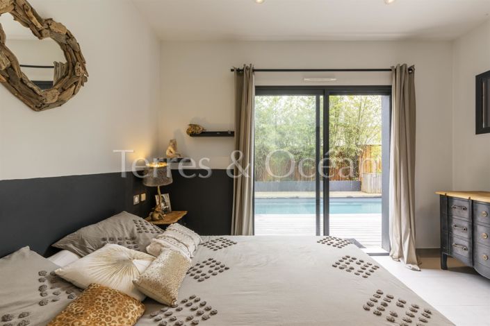 Image No.15-4 Bed House for sale