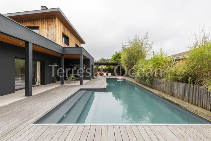 Image No.19-4 Bed House for sale