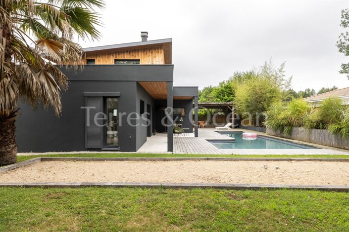 Image No.4-4 Bed House for sale