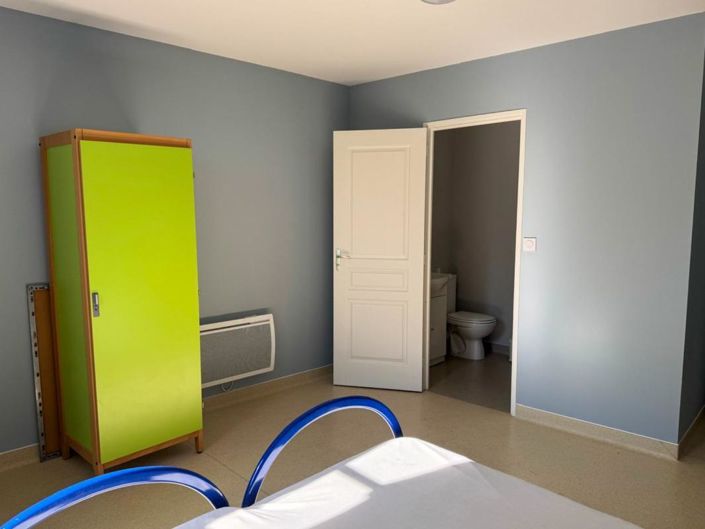 Image No.17-4 Bed House for sale