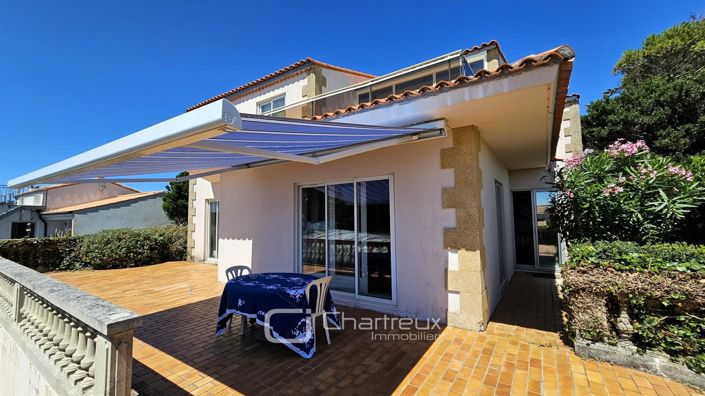 Image No.2-5 Bed House for sale