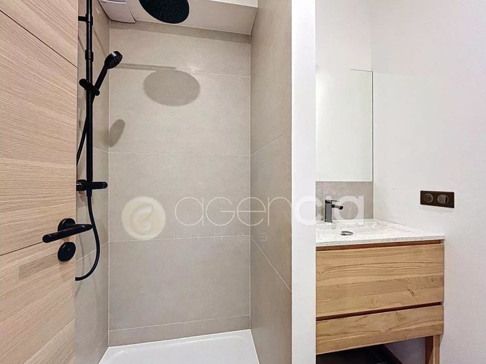 Image No.11-3 Bed Apartment for sale