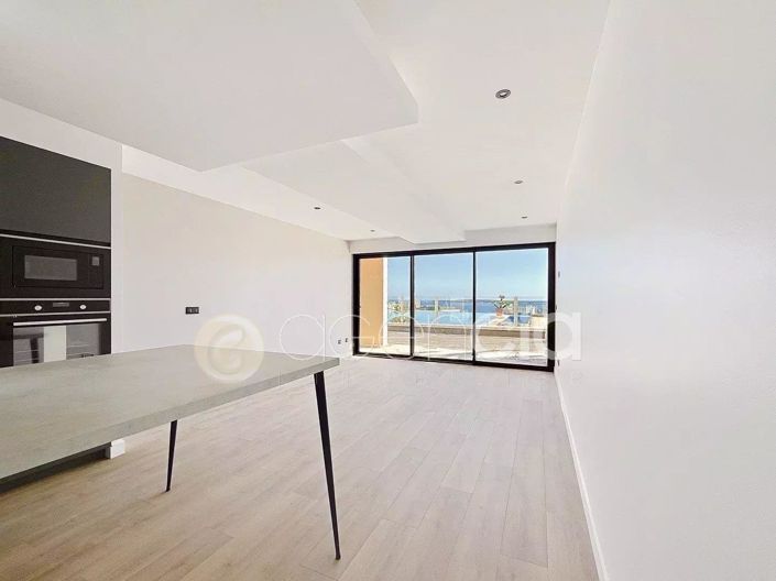 Image No.7-3 Bed Apartment for sale