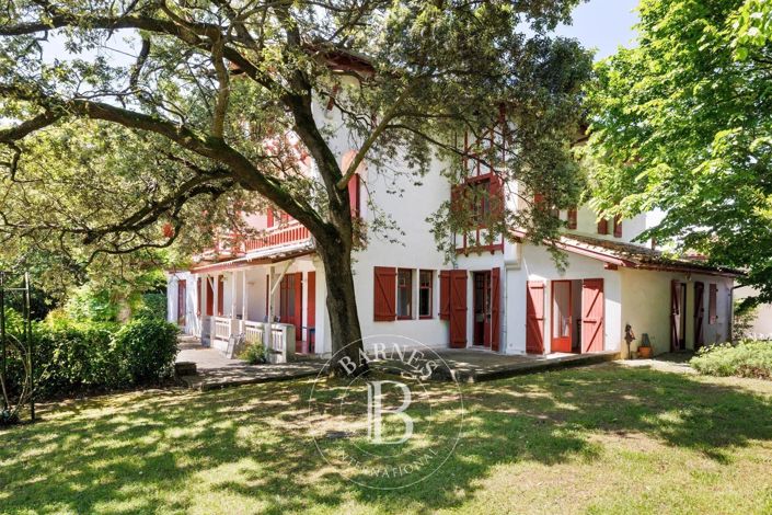 Image No.23-11 Bed House for sale