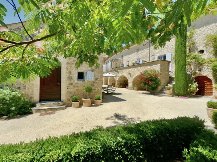 Image No.2-9 Bed House for sale