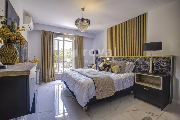 Image No.19-3 Bed House for sale