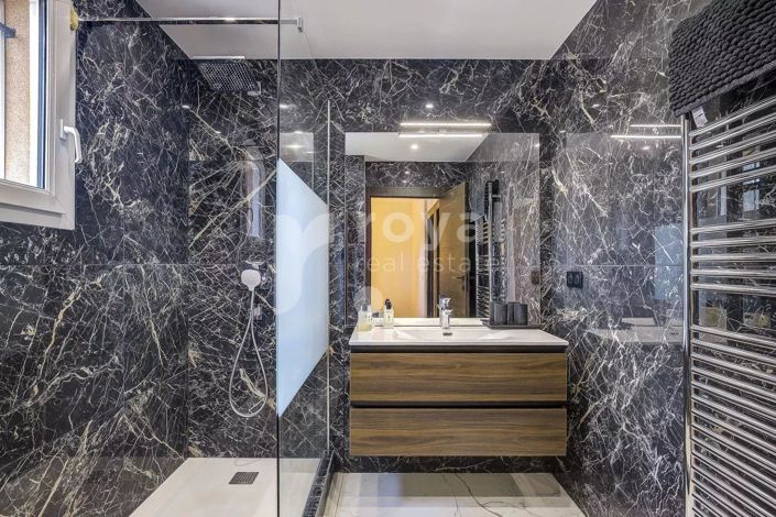 Image No.22-3 Bed House for sale