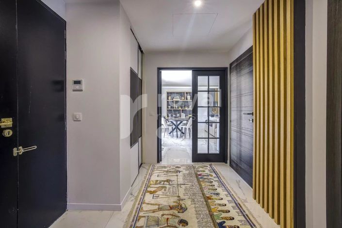 Image No.8-3 Bed House for sale