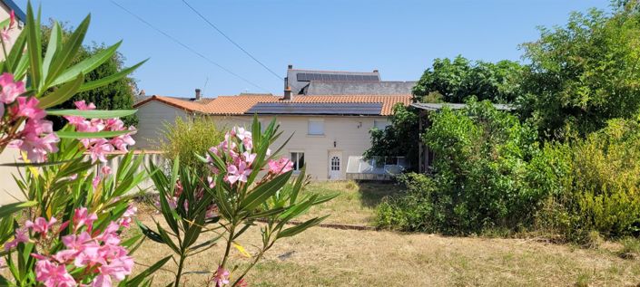 Image No.1-5 Bed House for sale