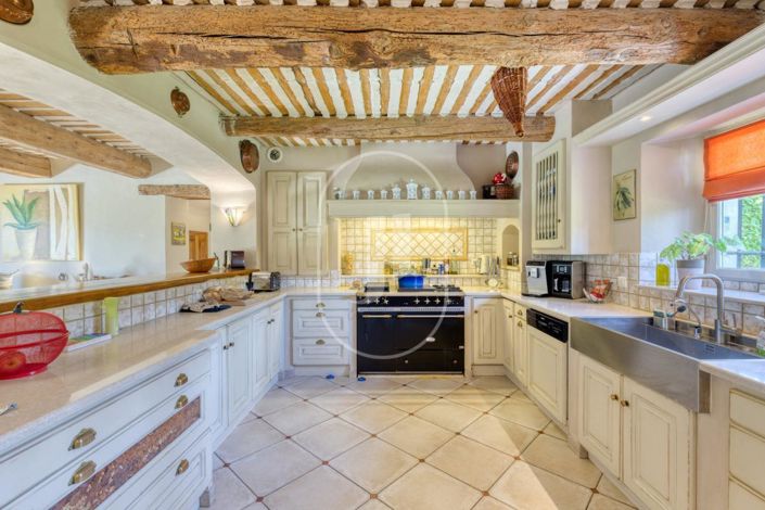 Image No.3-4 Bed House for sale