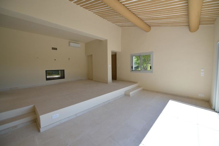 Image No.4-4 Bed House for sale