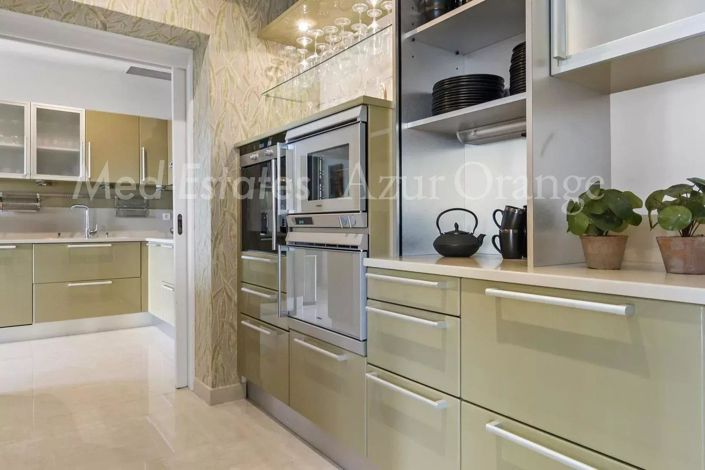 Image No.11-5 Bed House for sale