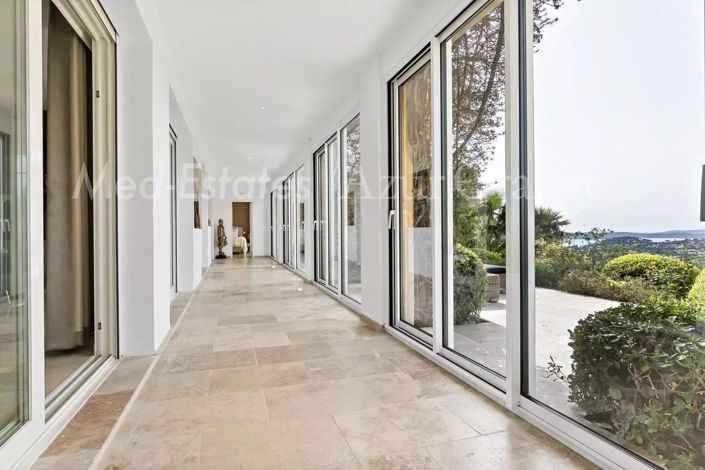 Image No.21-5 Bed House for sale