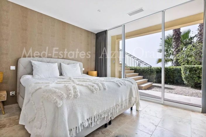 Image No.26-5 Bed House for sale