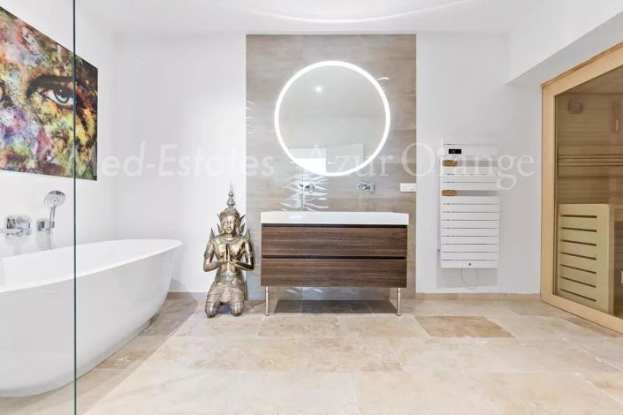 Image No.27-5 Bed House for sale