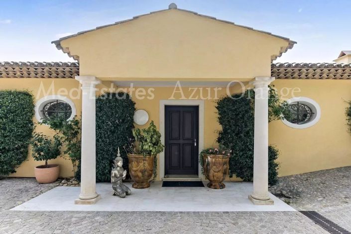 Image No.3-5 Bed House for sale