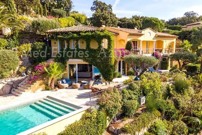 Image No.5-5 Bed House for sale