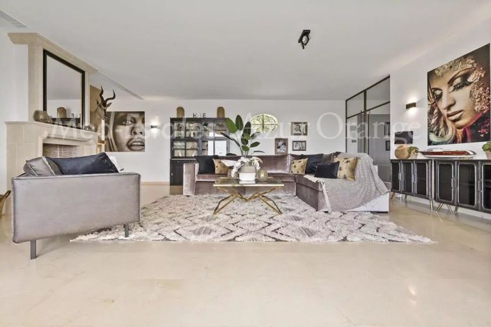 Image No.9-5 Bed House for sale