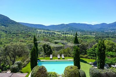 6 Bed House for sale