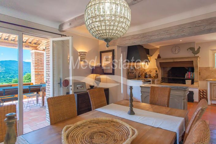 Image No.27-6 Bed House for sale