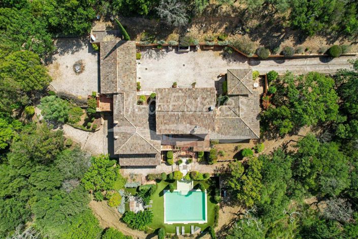 Image No.29-6 Bed House for sale