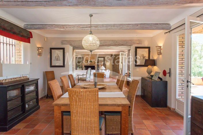 Image No.48-6 Bed House for sale