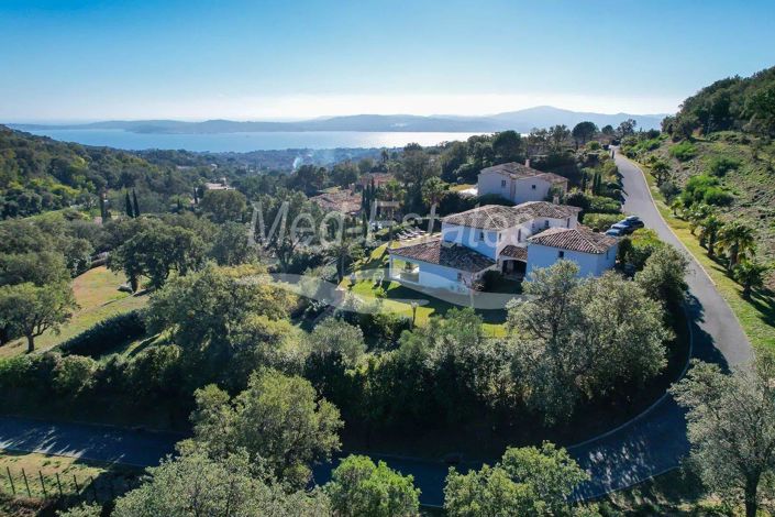 Image No.21-4 Bed House for sale