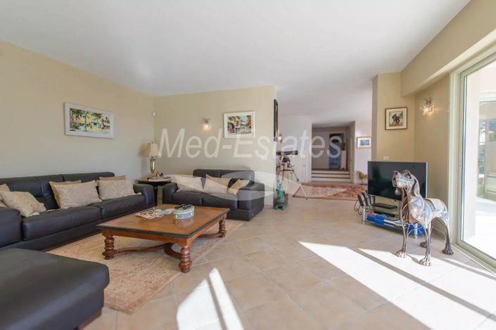 Image No.7-4 Bed House for sale