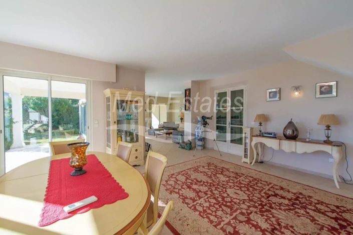 Image No.9-4 Bed House for sale