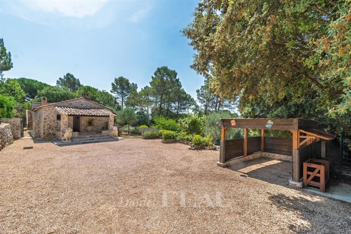 Image No.16-4 Bed House for sale