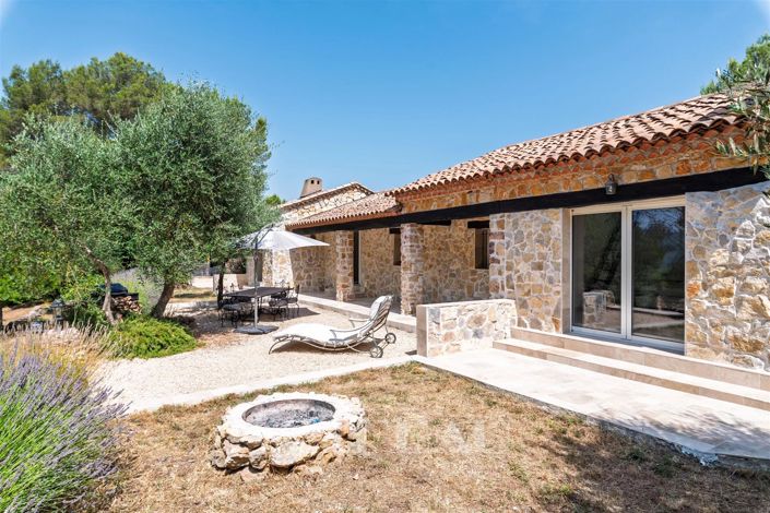 Image No.17-4 Bed House for sale