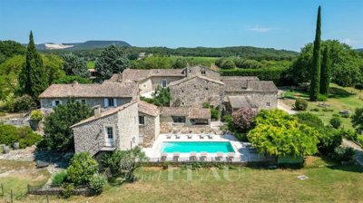 1 - Grignan, House