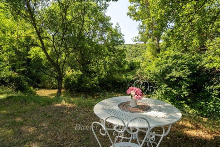 Image No.7-12 Bed House for sale