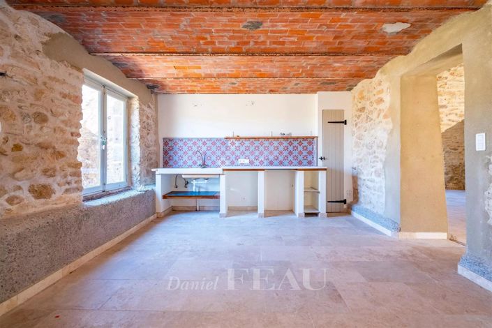 Image No.9-3 Bed House for sale