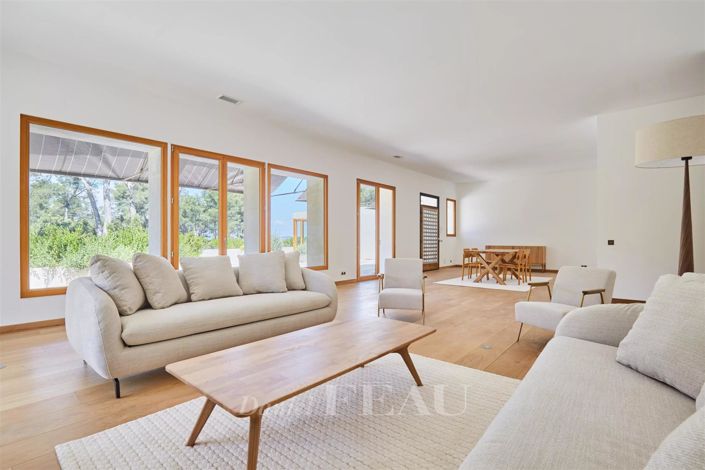 Image No.15-5 Bed House for sale