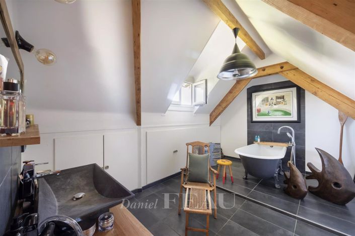 Image No.18-House for sale