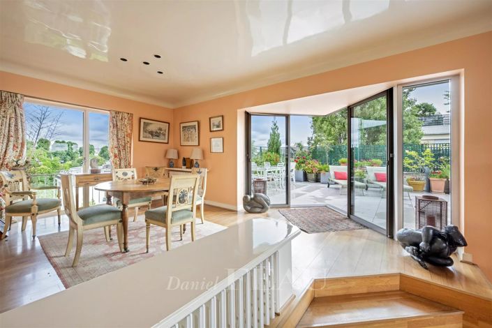 Image No.11-3 Bed Apartment for sale