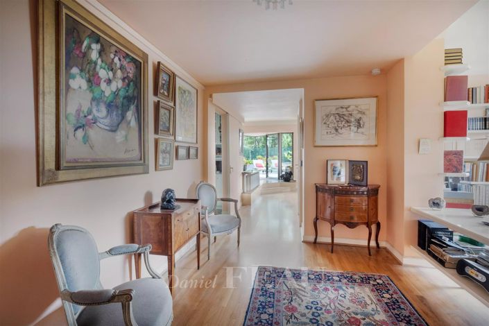 Image No.13-3 Bed Apartment for sale