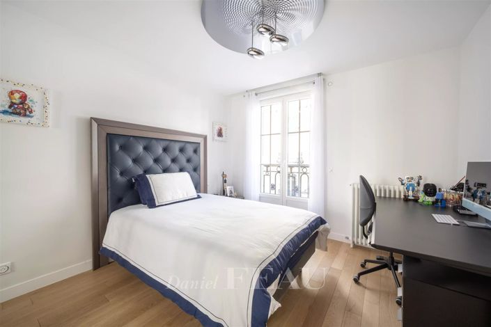 Image No.15-4 Bed House for sale