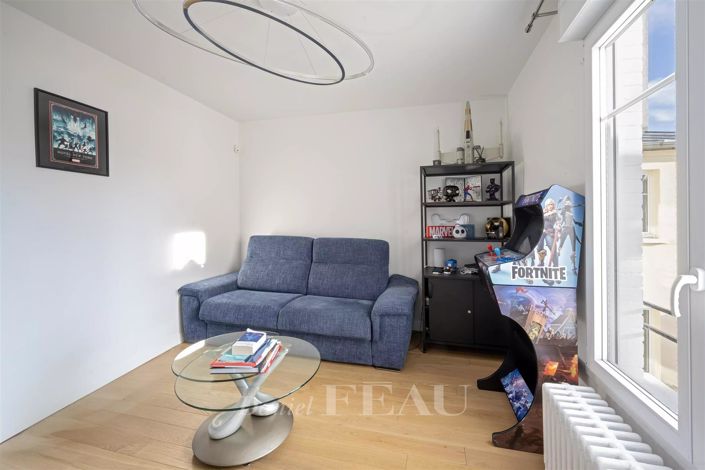 Image No.17-4 Bed House for sale