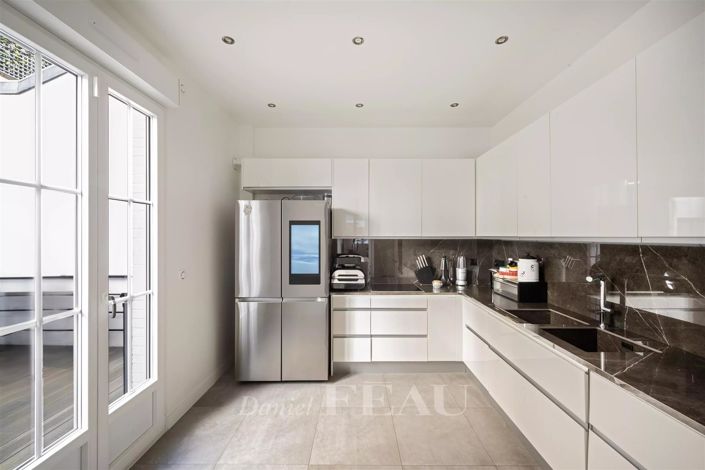 Image No.7-4 Bed House for sale