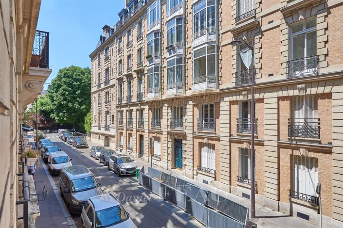 Image No.14-3 Bed Apartment for sale