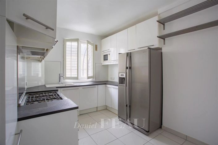 Image No.9-4 Bed Apartment for sale